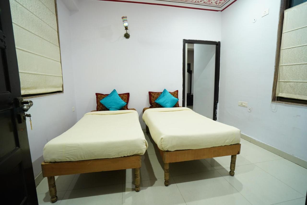 Hotel Jal Mahal Haveli ジャイプール エクステリア 写真